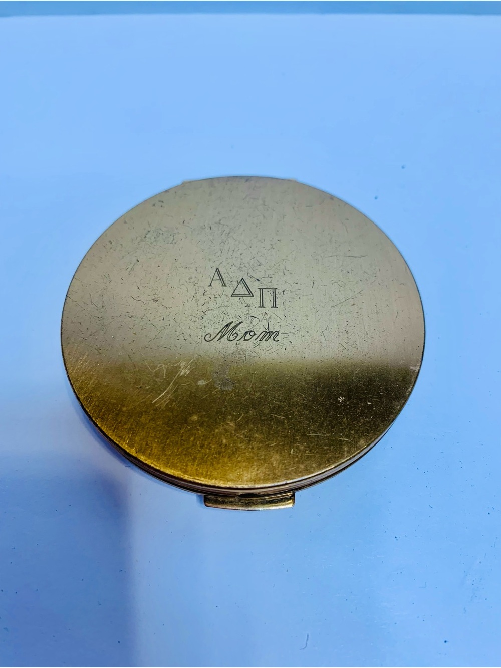 Vintage 60s Engraved Round Gold Compact Mirror - Monogrammed